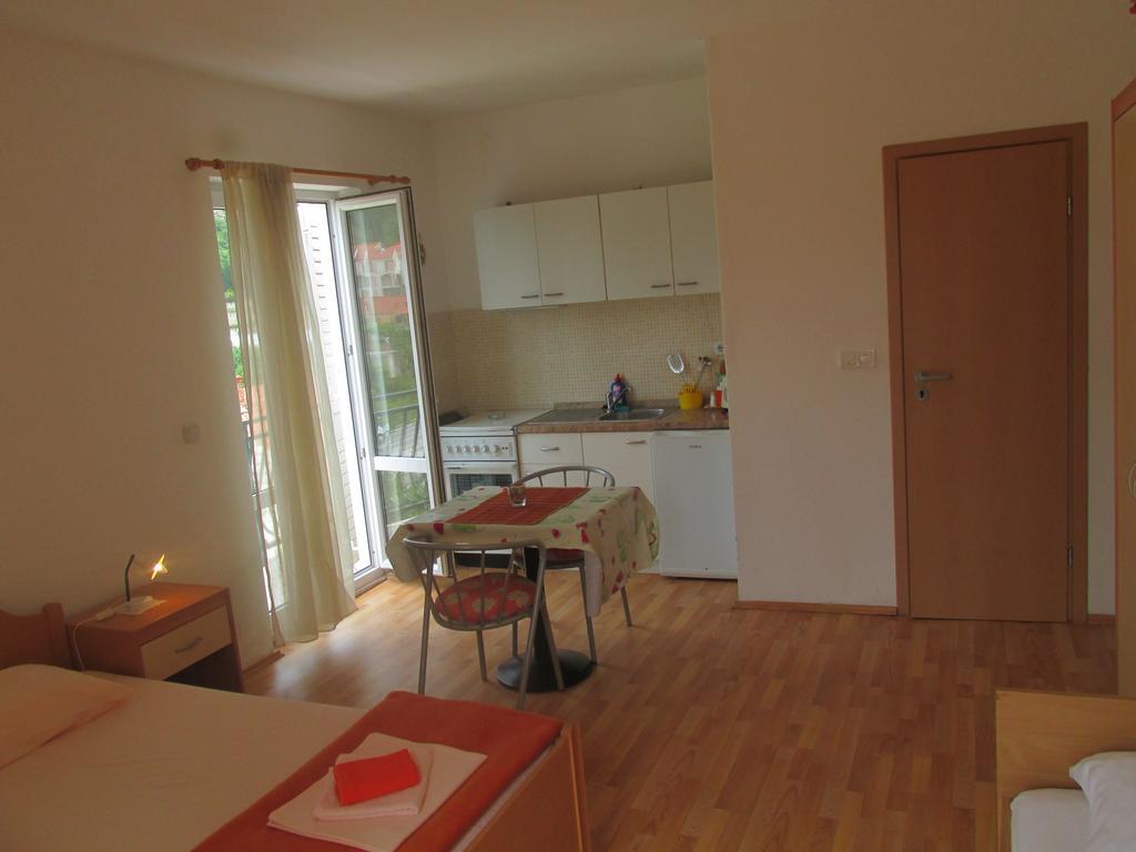 Apartmani Kljunak زاتون الغرفة الصورة